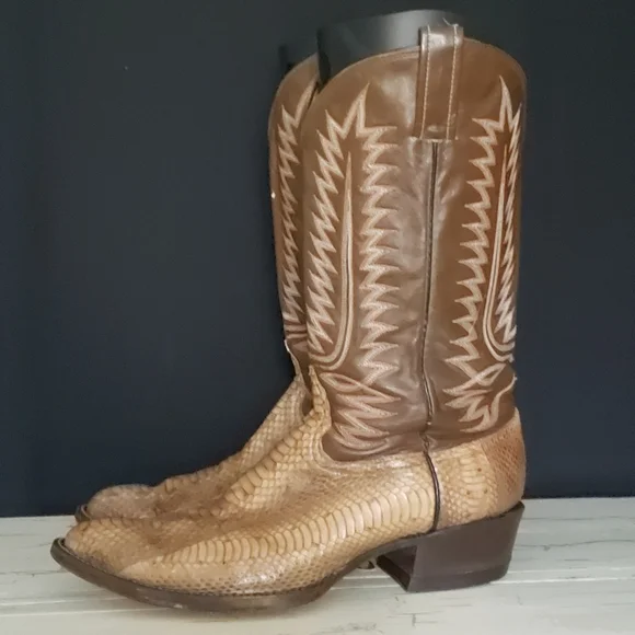 Cowtown Back-Cut Python Snakeskin Cowboy Boots in Men's size 12 D - Picture 5 of 17